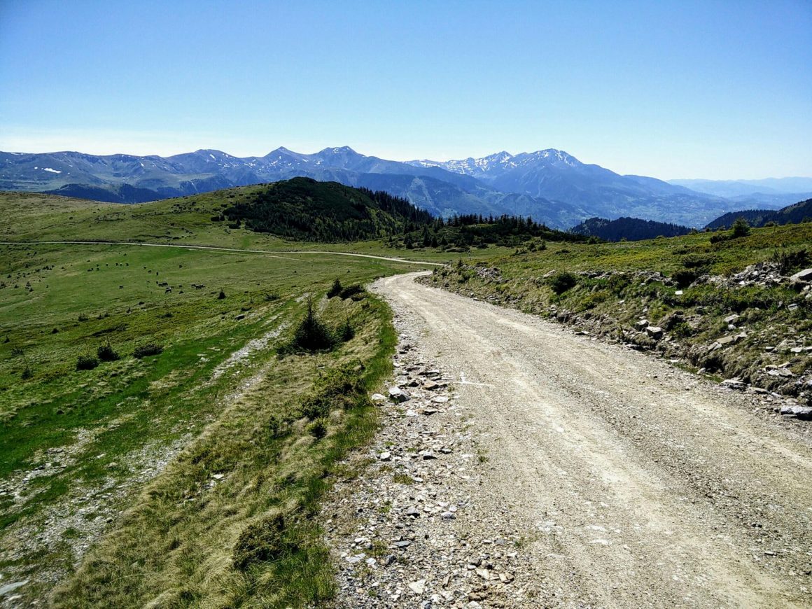 Din Muntii Maramuresului spre Muntii Rodnei