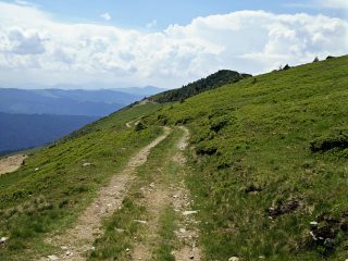 Vf Omului in Muntii Suhard