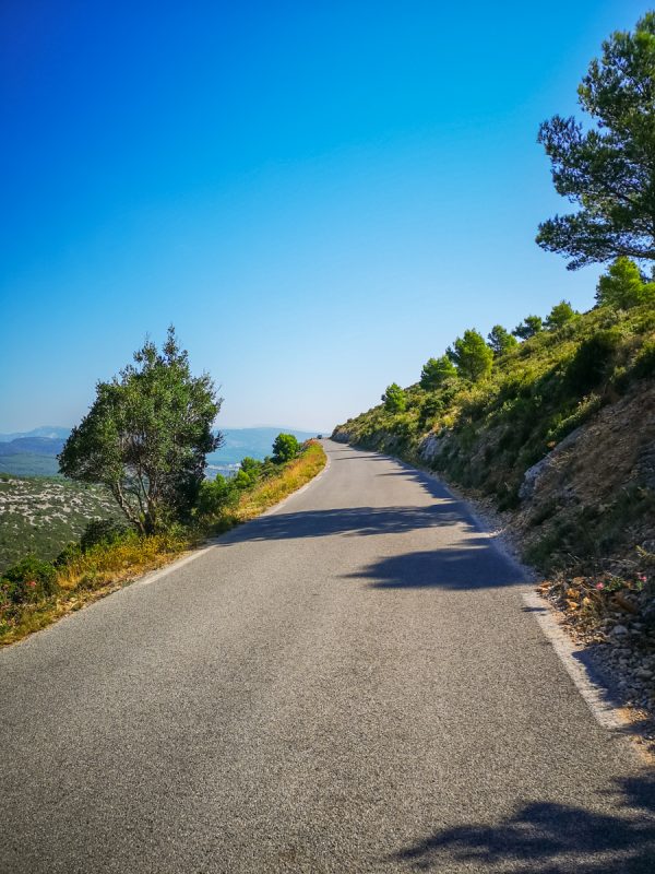 bike touring route des cretes
