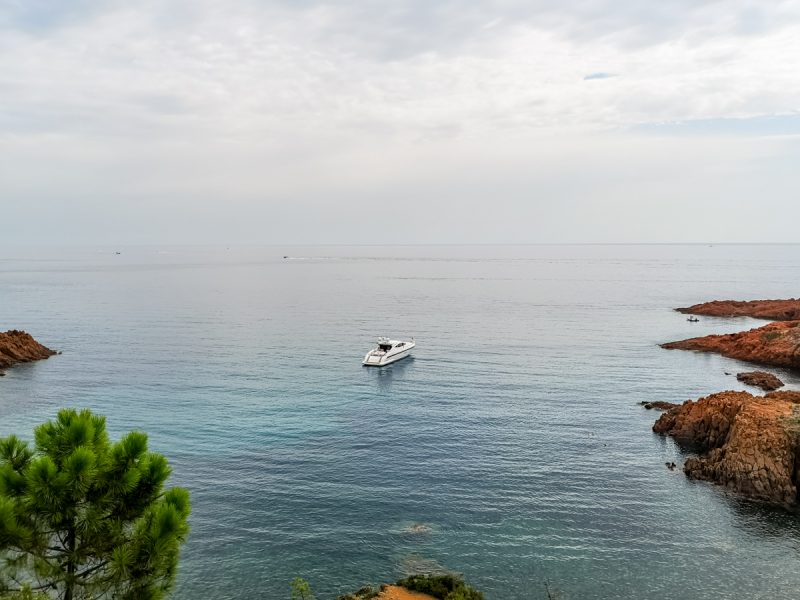 Calanque d'Anthéor road
