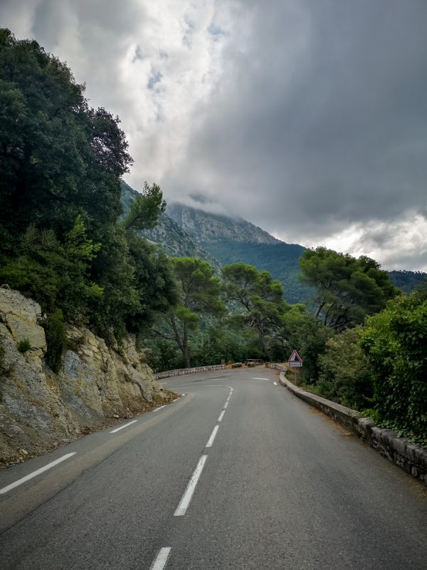 Castillon downhill bike touring