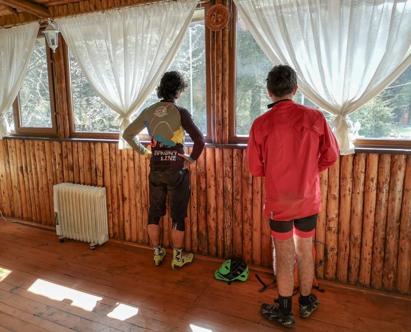cabana brăduț izvoare